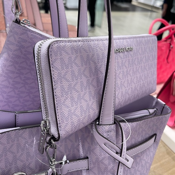 MICHAEL KORS Jet Set Large Signature Logo Continental Wallet Wristlet Lt Quartz - Picture 10 of 16